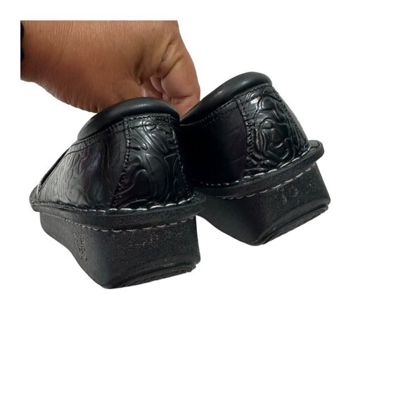 Alegria Black Embossed Leather Professional Slip On Clogs SZ 8.5 Comfort Shoes - Picture 7 of 11